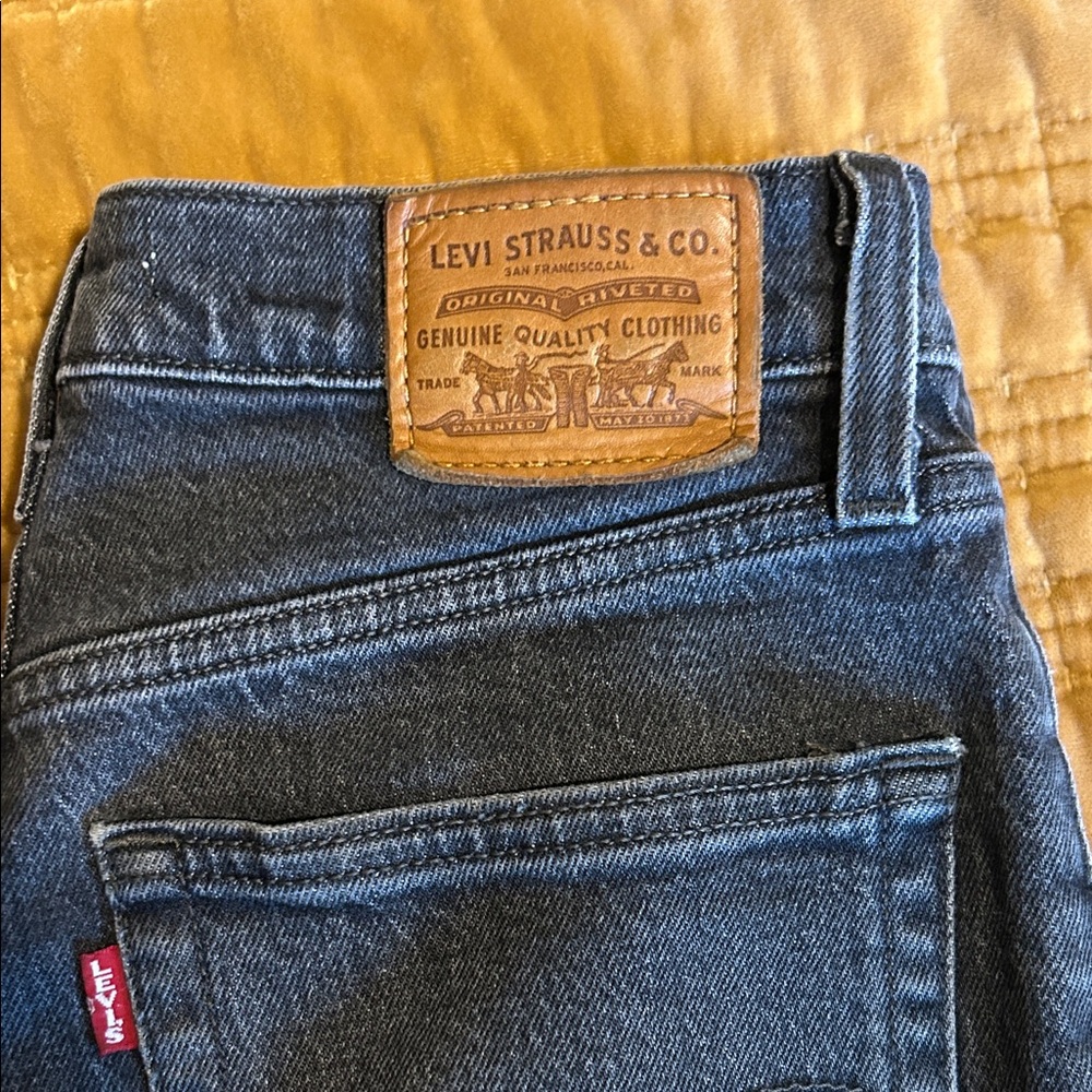 Levi’s Ribcage 27 - Picture 4 of 4